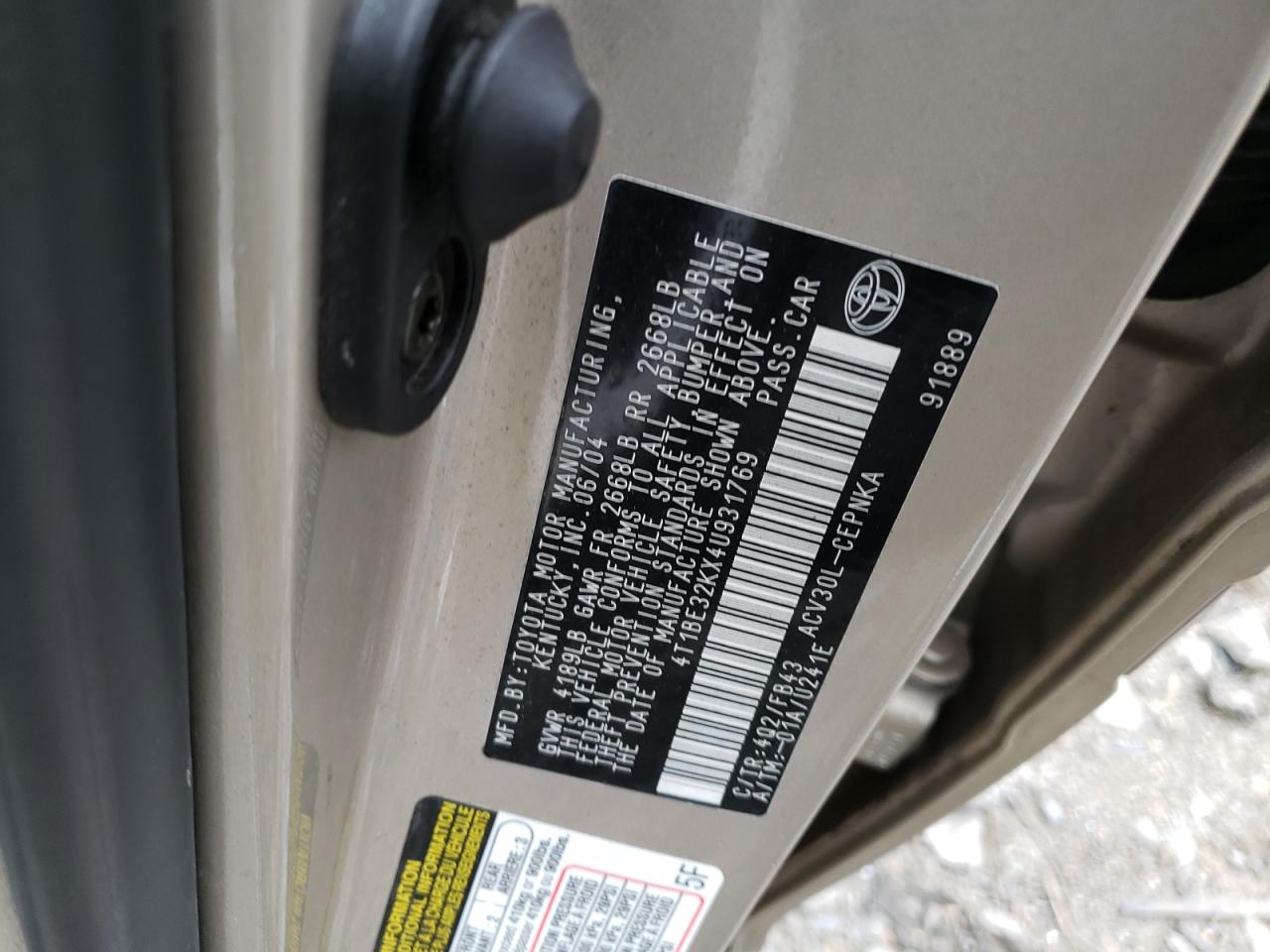 Photo 10 from auction – 2004 TOYOTA CAMRY LE with VIN 4T1BE32KX4U931769