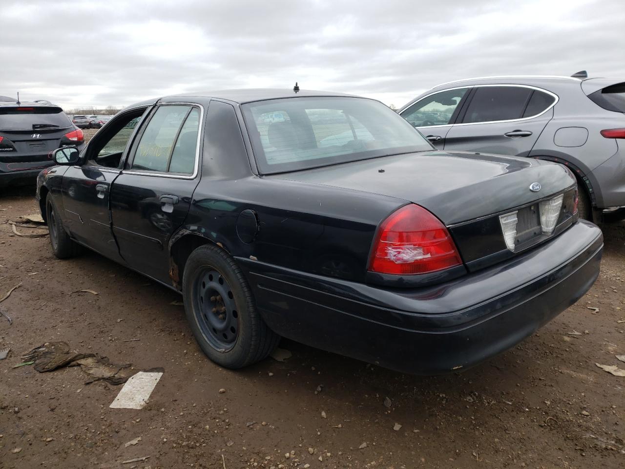 Photo 3 from auction – 2003 FORD CROWN VICT with VIN 2FAFP71W23X186539