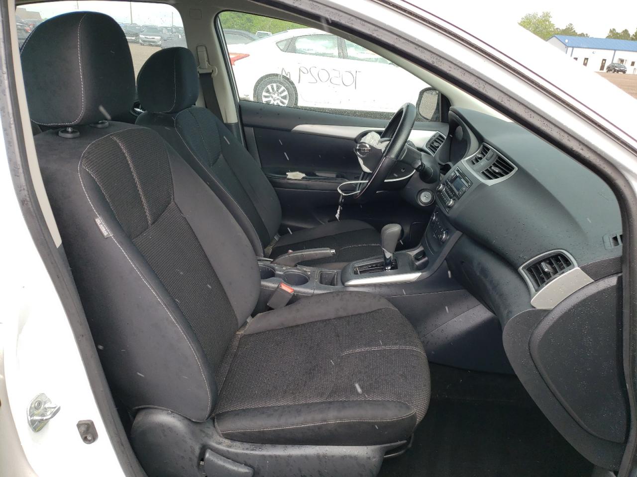 Photo 5 from auction – 2016 NISSAN SENTRA S with VIN 3N1AB7AP6GY286779