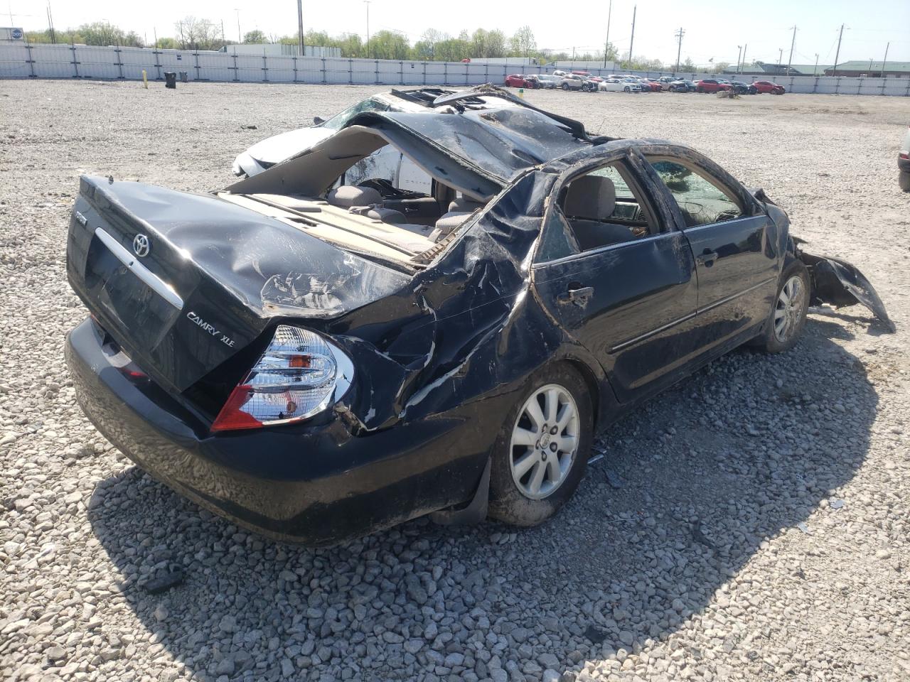 Photo 4 from auction – 2004 TOYOTA CAMRY LE with VIN 4T1BE32K64U262206