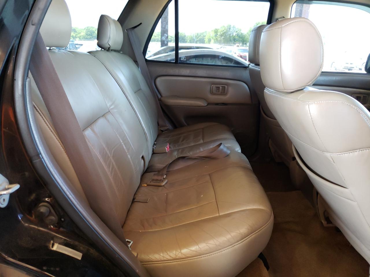 Photo 6 from auction – 2000 TOYOTA UK with VIN JT3GN86R8Y0170949