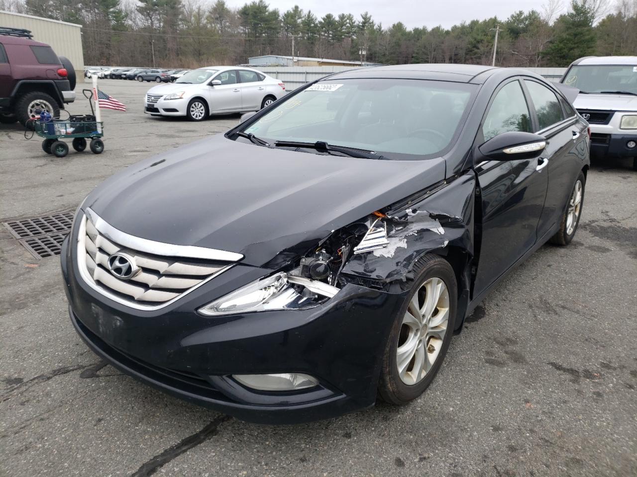 Photo 2 from auction – 2012 HYUNDAI SONATA SE with VIN 5NPEC4AC1CH463964