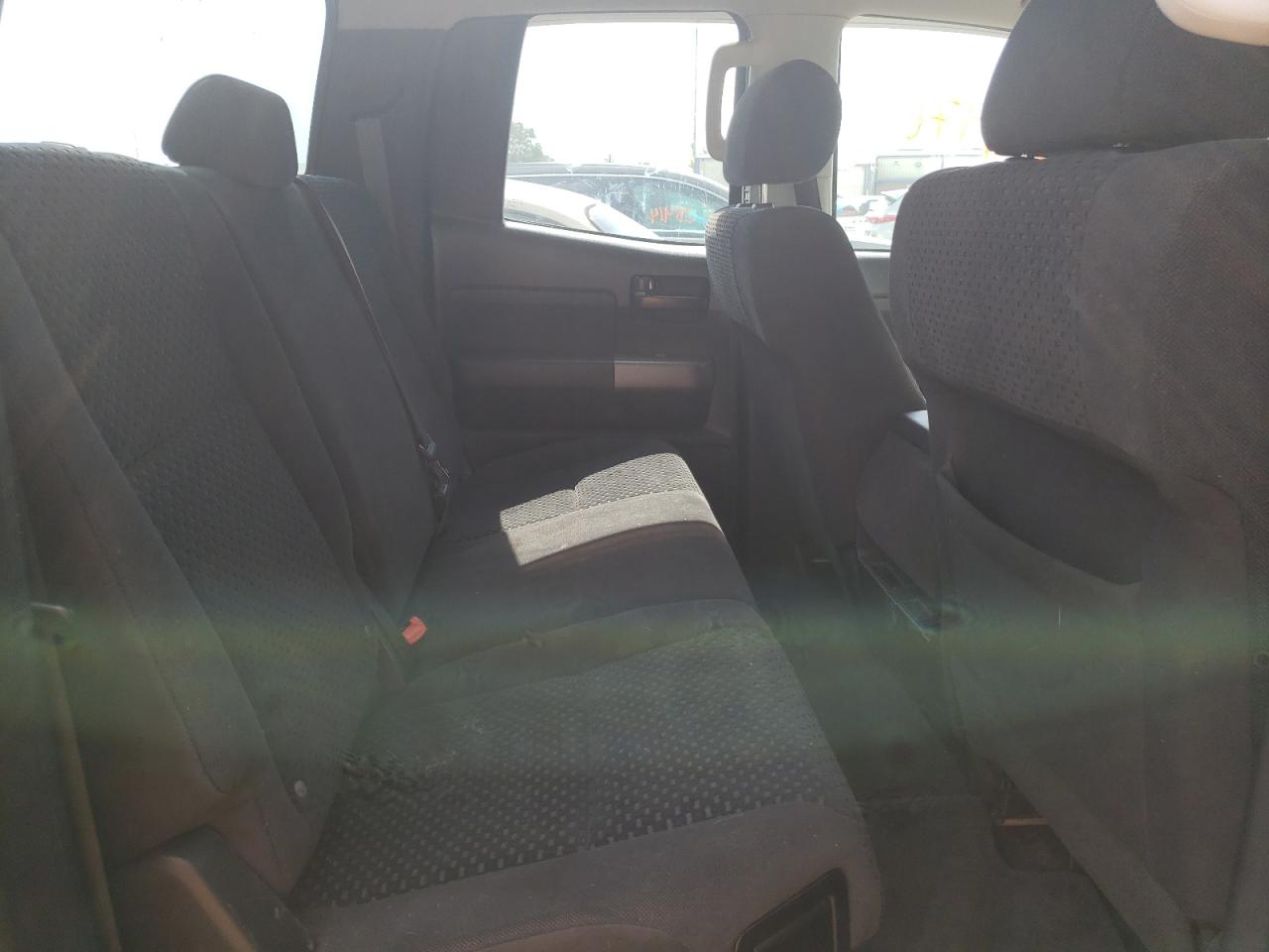 Photo 6 from auction – 2011 TOYOTA TUNDRA DOU with VIN 5TFRY5F14BX102103