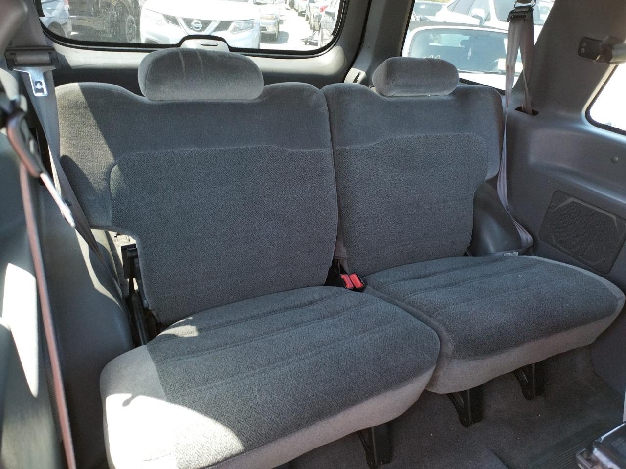 Photo 6 from auction – 2000 FORD EXPLORER S with VIN 1FMYU60E9YUA54676