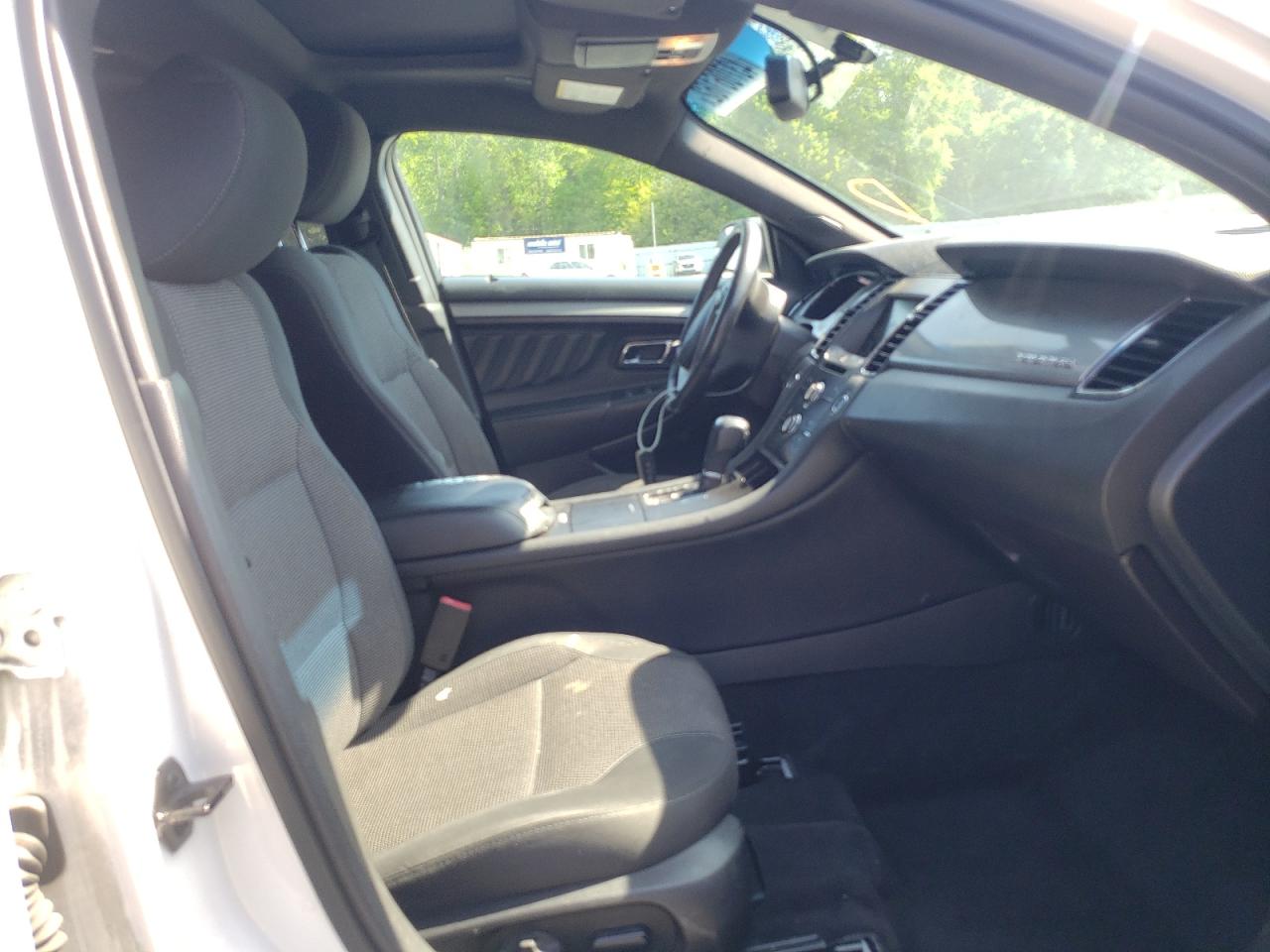 Photo 5 from auction – 2015 FORD TAURUS SEL with VIN 1FAHP2E82FG172447