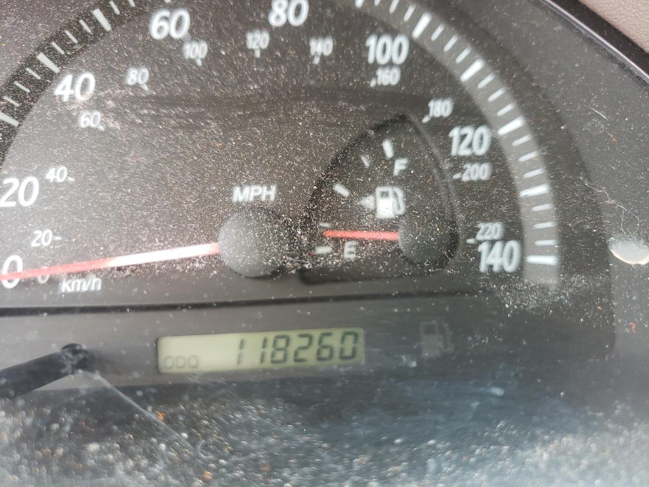 Photo 8 from auction – 2004 TOYOTA CAMRY LE with VIN 4T1BE32K74U264742