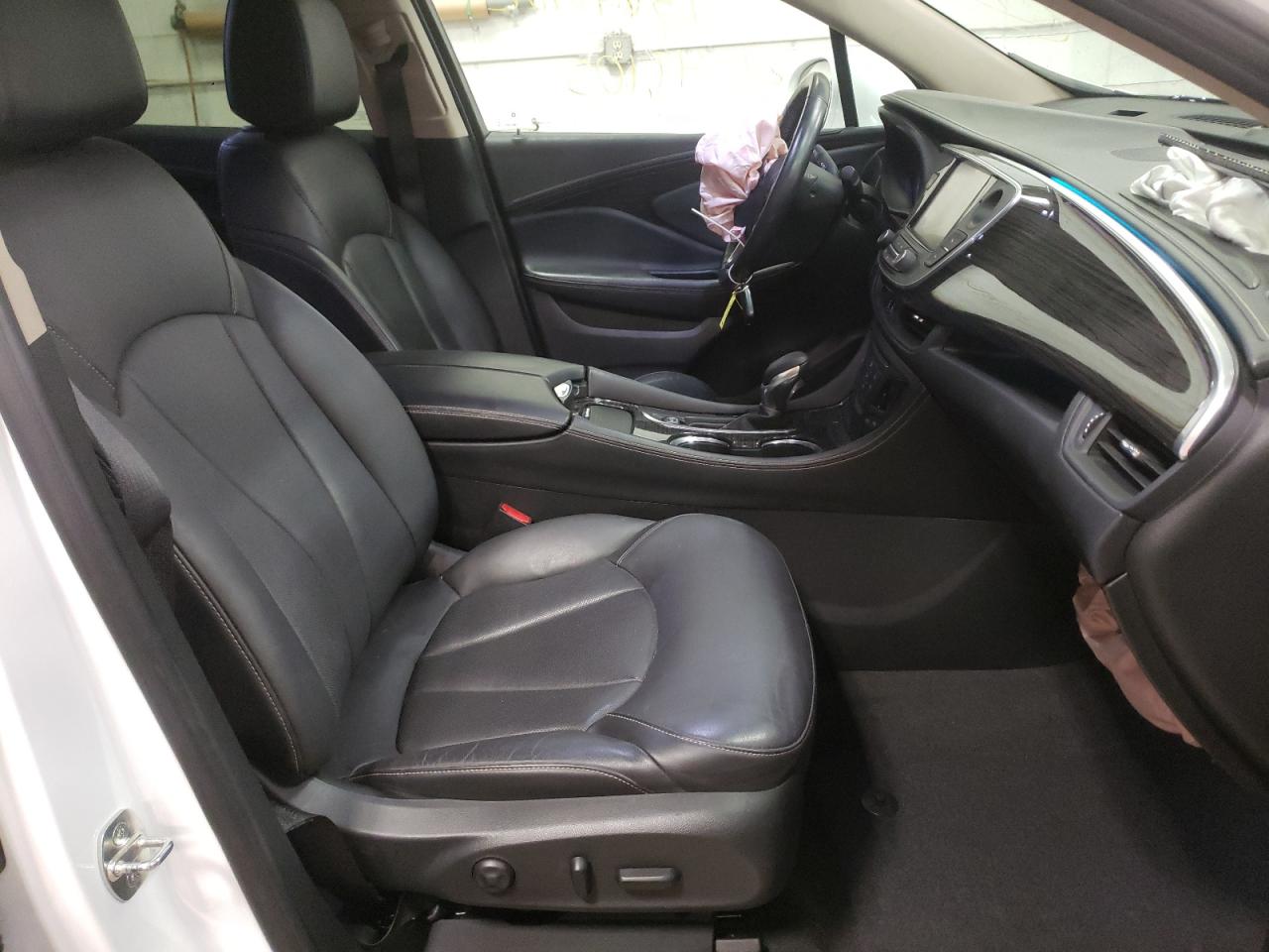Photo 5 from auction – 2016 BUICK ENVISION P with VIN LRBFXESX4GD186964