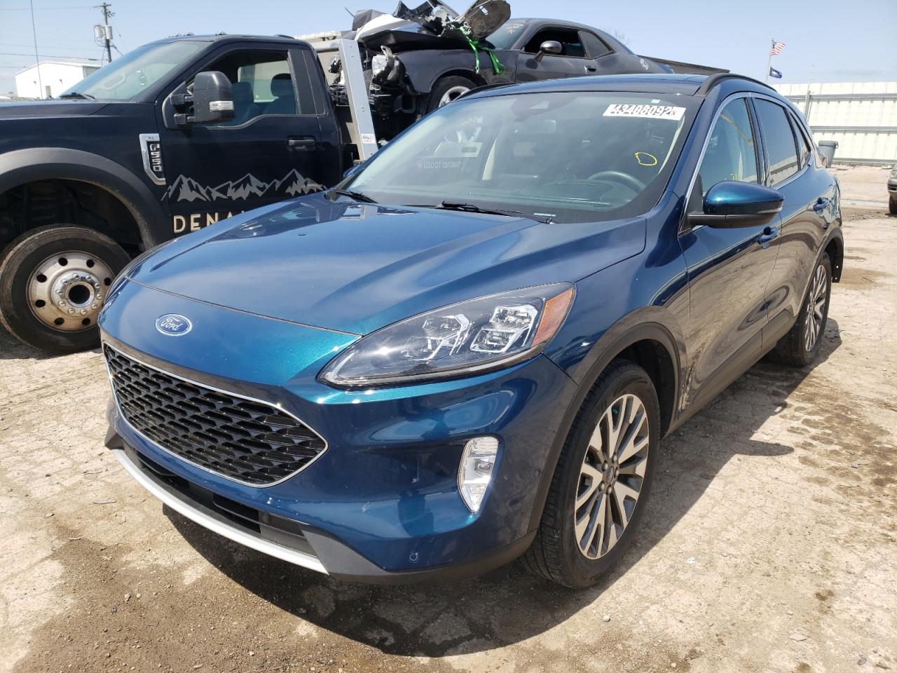 Photo 2 from auction – 2020 FORD ESCAPE TIT with VIN 1FMCU9J99LUA99400