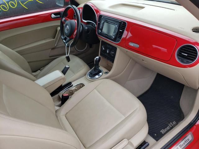Photo 5 from auction – 2013 VOLKSWAGEN BEETLE with VIN 3VWJP7AT5DM680091