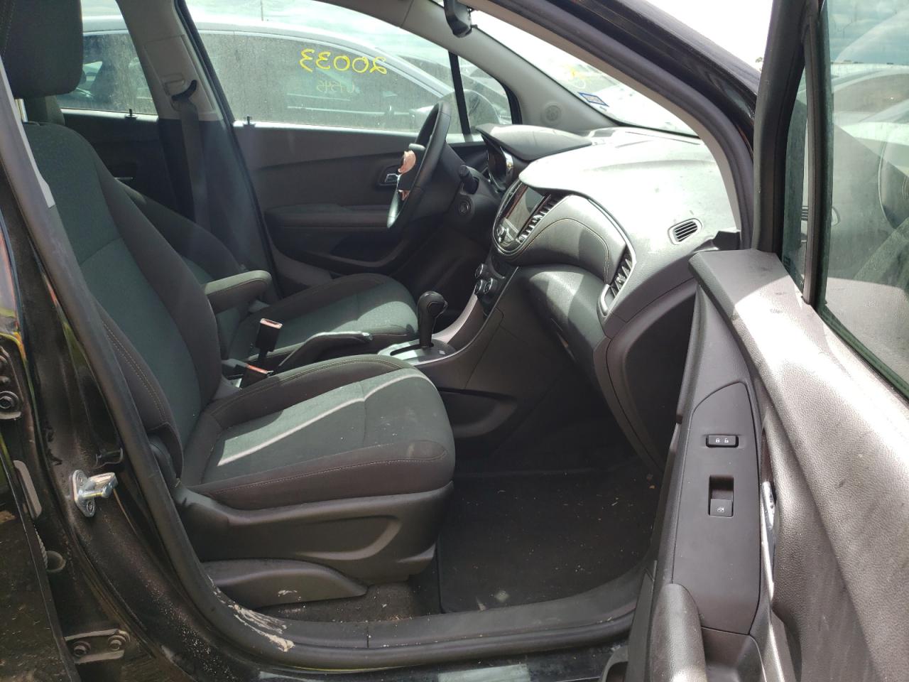 Photo 5 from auction – 2020 CHEVROLET TRAX LS with VIN KL7CJKSB2LB053020