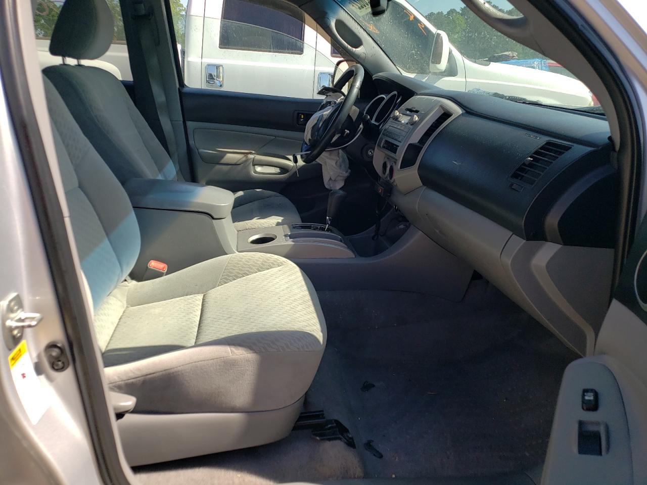 Photo 5 from auction – 2011 TOYOTA TACOMA DOU with VIN 3TMJU4GN3BM121185