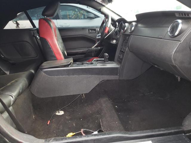 Photo 5 from auction – 2005 FORD MUSTANG with VIN 1ZVFT84N155216405
