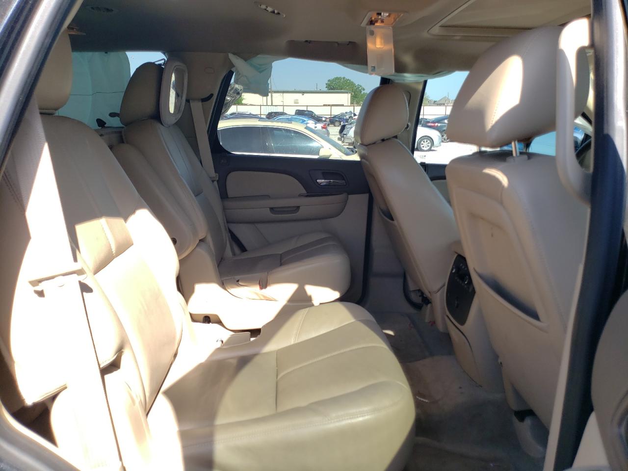 Photo 6 from auction – 2012 CHEVROLET TAHOE C150 with VIN 1GNSCBE04CR243368
