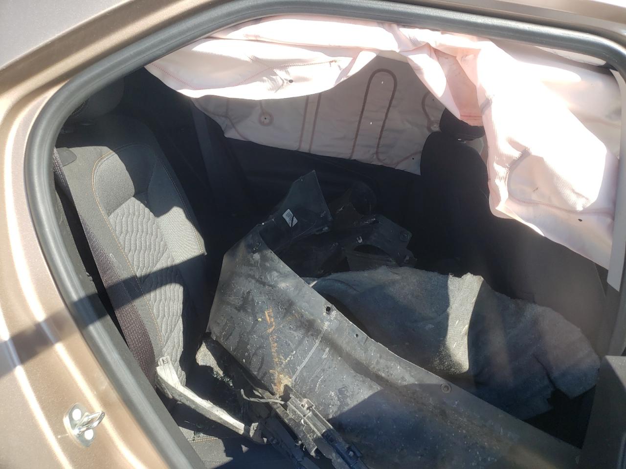 Photo 6 from auction – 2018 CHEVROLET EQUINOX LT with VIN 2GNAXJEV2J6247059