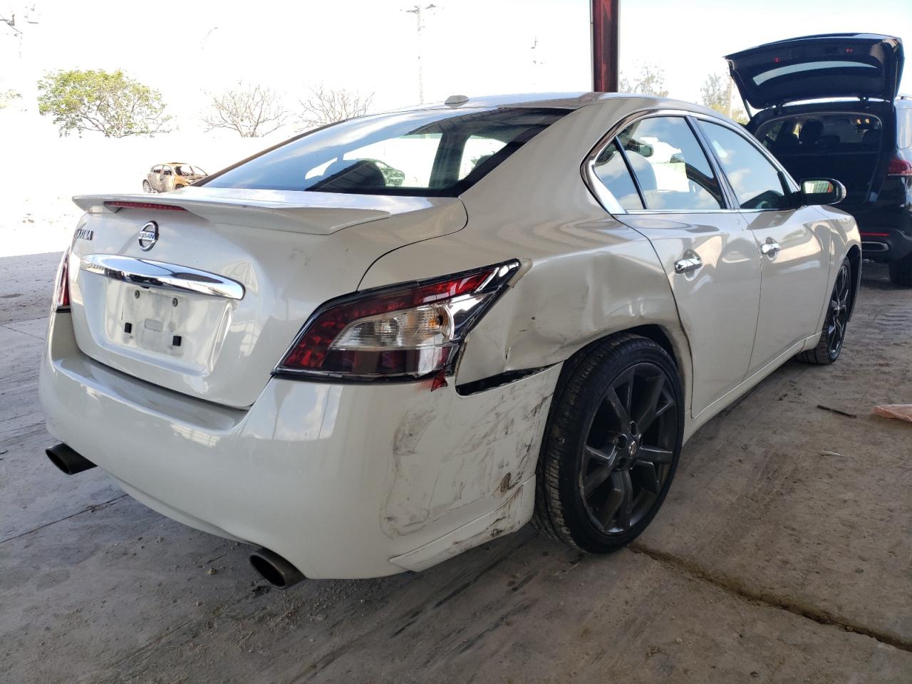 Photo 4 from auction – 2014 NISSAN MAXIMA S with VIN 1N4AA5AP8EC483470