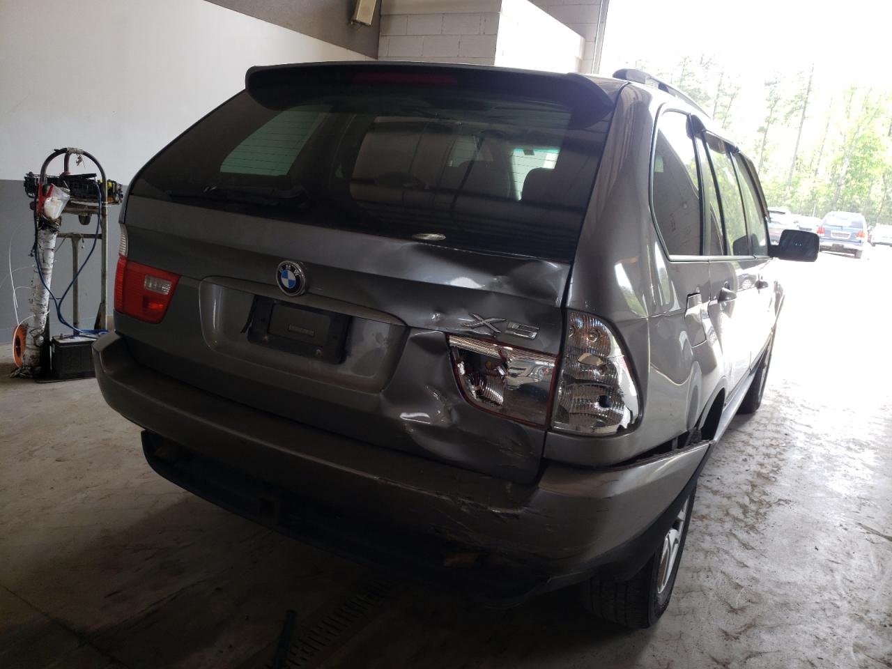Photo 9 from auction – 2006 BMW X5 3.0I with VIN 5UXFA13546LY37053