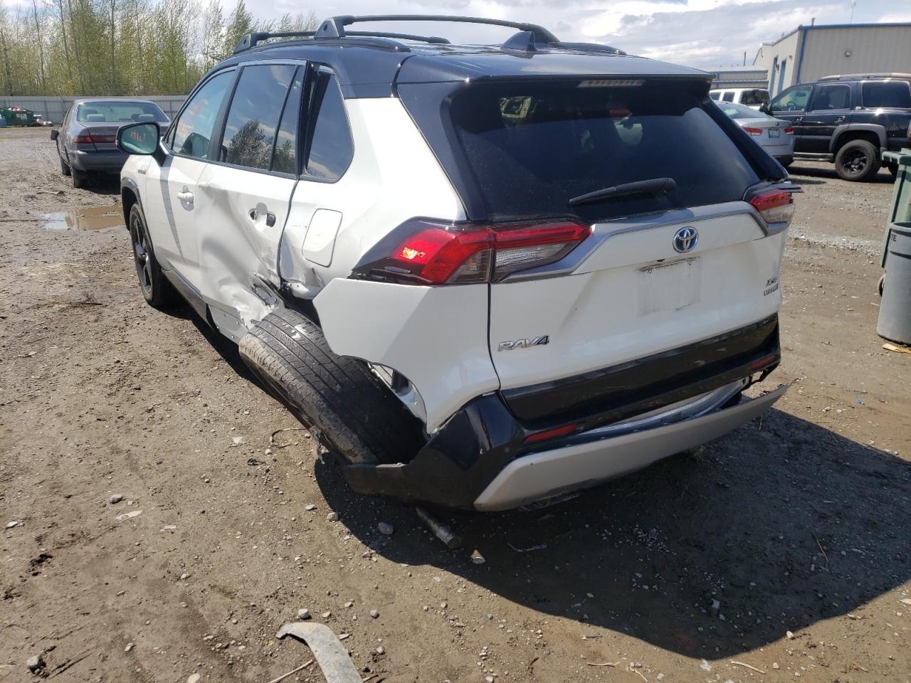 Photo 9 from auction – 2019 TOYOTA RAV4 XSE with VIN 2T3EWRFV8KW013007