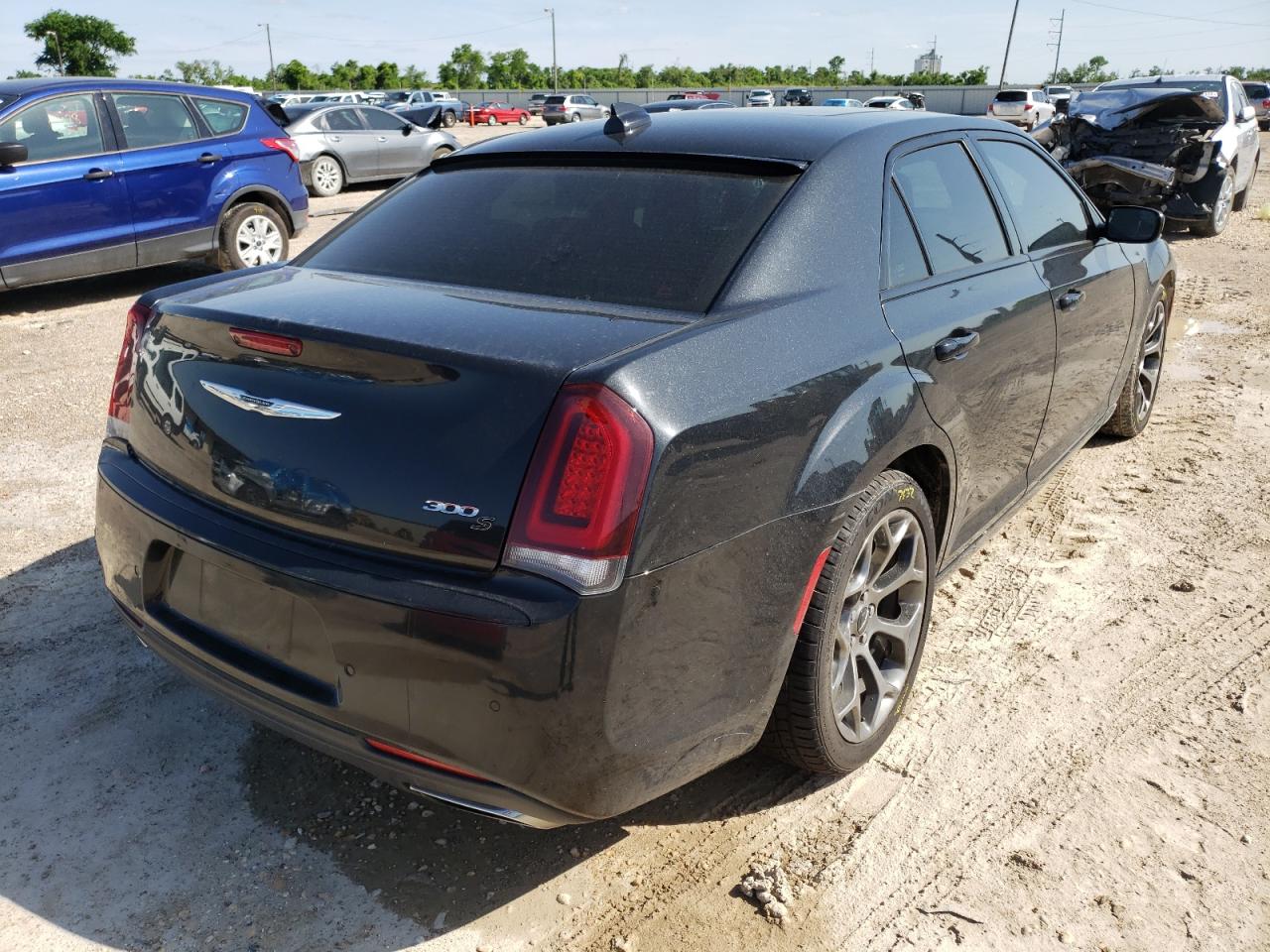 Photo 4 from auction – 2015 CHRYSLER 300 S with VIN 2C3CCABG6FH833010