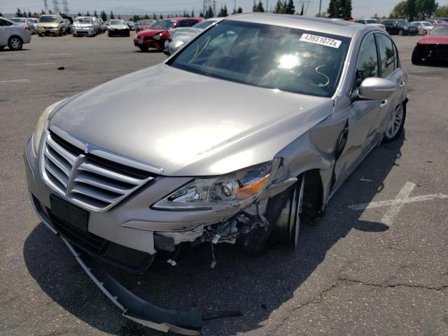 Photo 2 from auction – 2010 HYUNDAI GENESIS 4. with VIN KMHGC4DF8AU071576