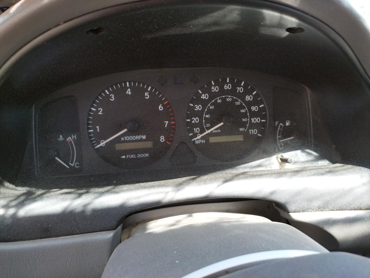 Photo 8 from auction – 1998 TOYOTA COROLLA VE with VIN 1NXBR18E1WZ080216
