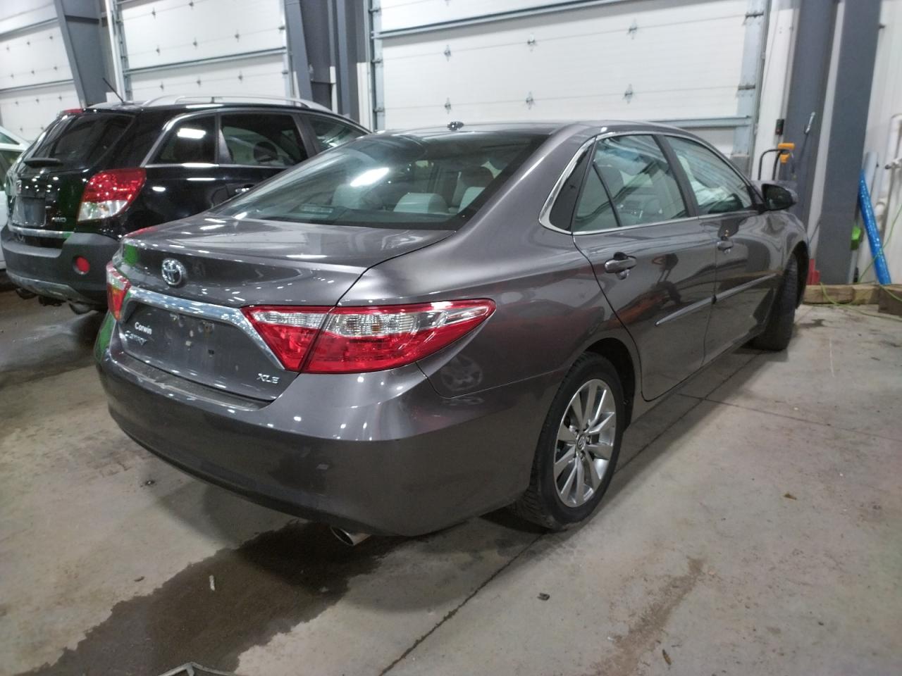 Photo 4 from auction – 2017 TOYOTA CAMRY LE with VIN 4T1BF1FKXHU634678