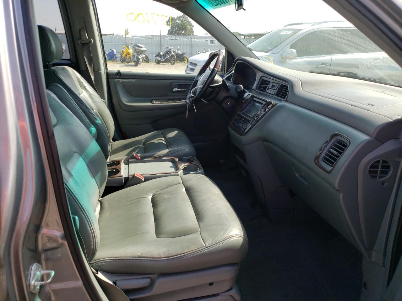 Photo 5 from auction – 2002 HONDA ODYSSEY EX with VIN 2HKRL18732H527848
