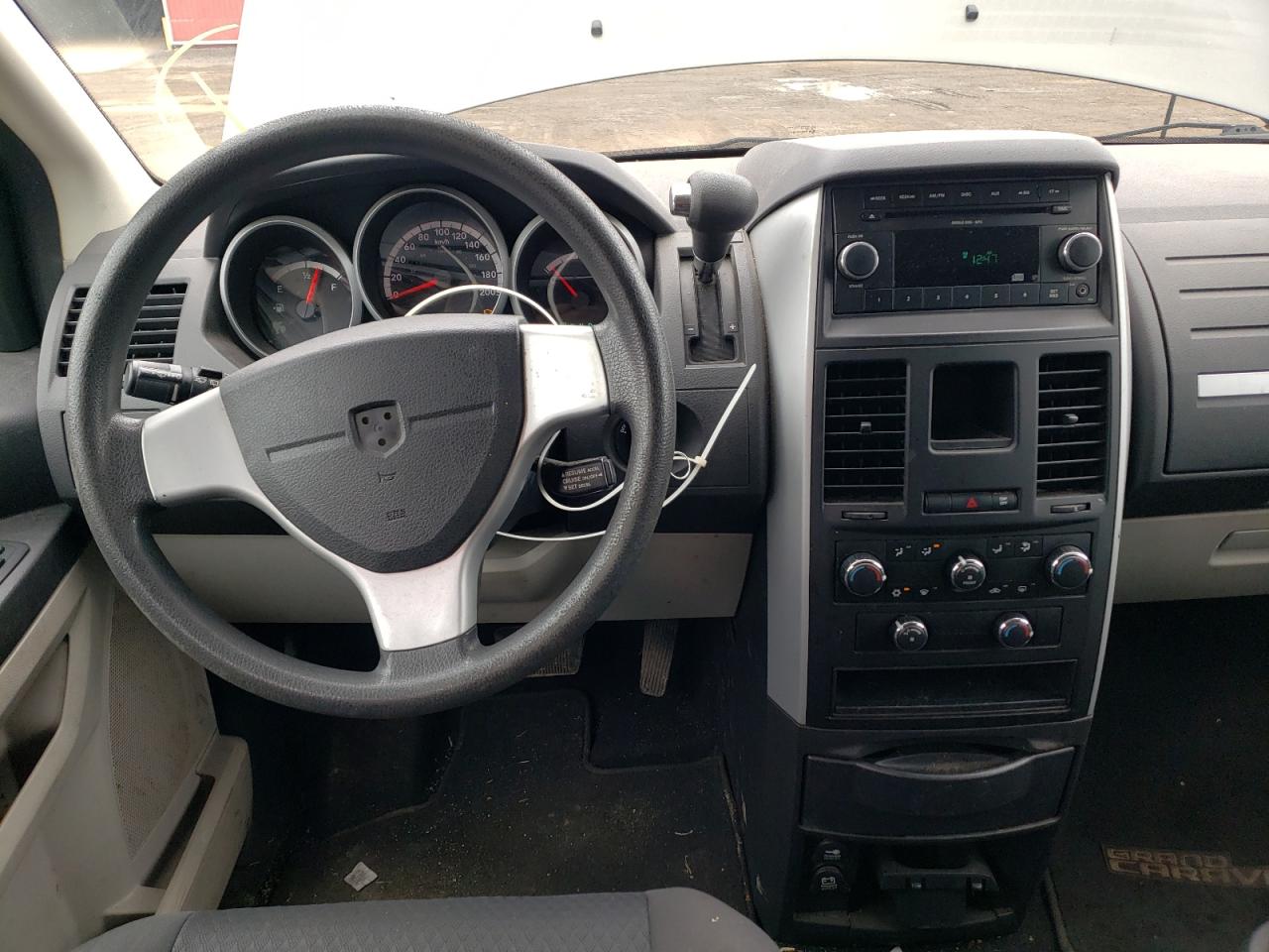 Photo 9 from auction – 2010 DODGE GRAND CARA with VIN 2D4RN4DEXAR190146
