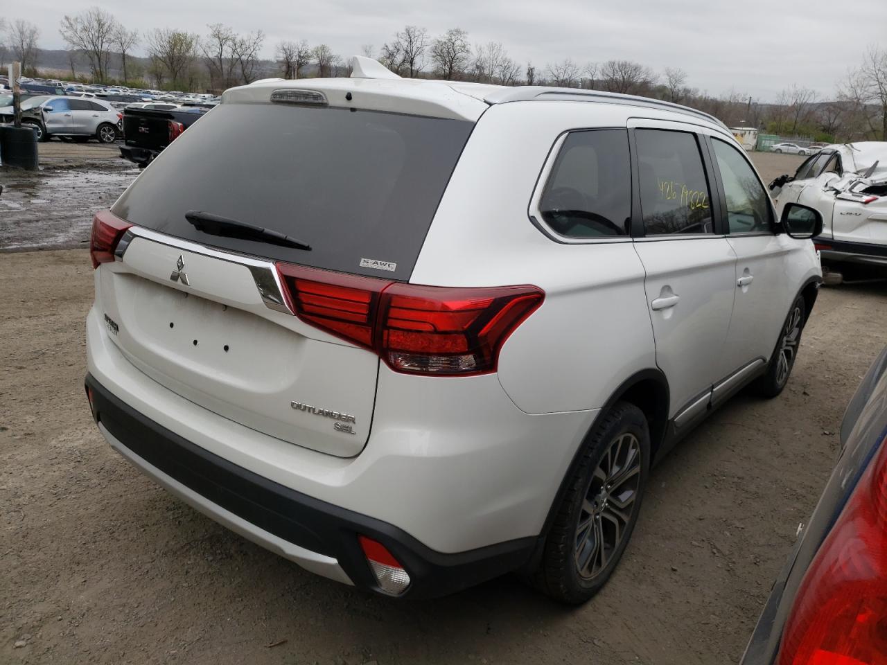 Photo 4 from auction – 2018 MITSUBISHI OUTLANDER with VIN JA4AZ3A36JZ010589