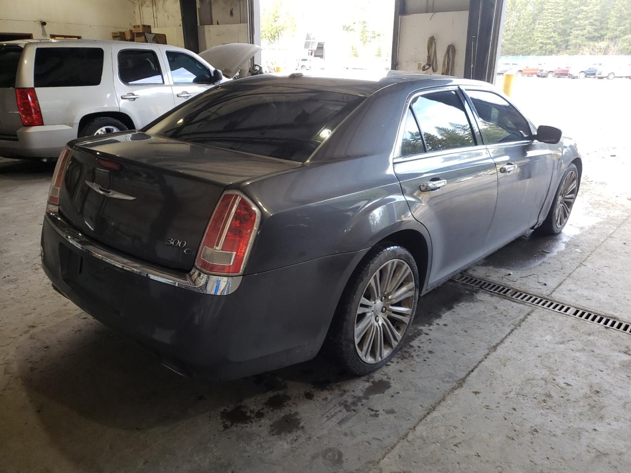 Photo 4 from auction – 2013 CHRYSLER 300C with VIN 2C3CCAET6DH644606