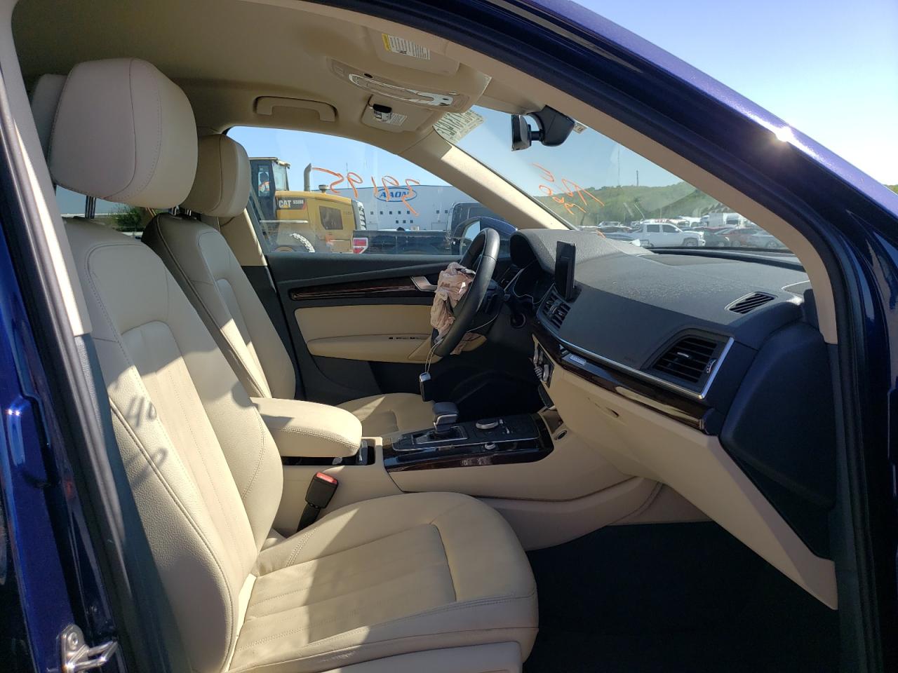 Photo 5 from auction – 2019 AUDI Q5 PREMIUM with VIN WA1ANAFY8K2114323
