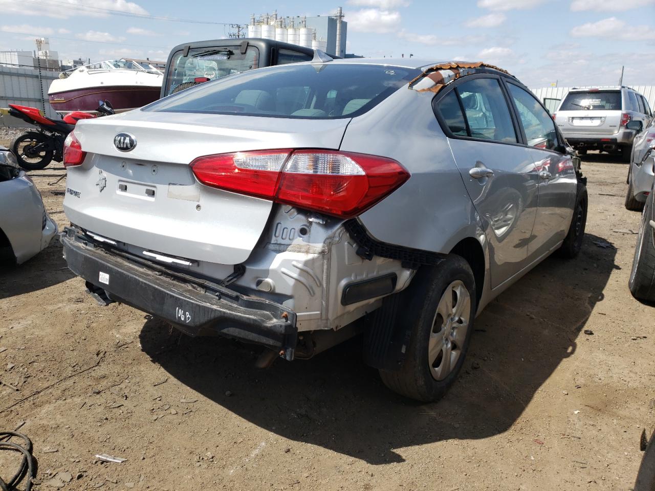 Photo 4 from auction – 2015 KIA FORTE LX with VIN KNAFK4A6XF5349593