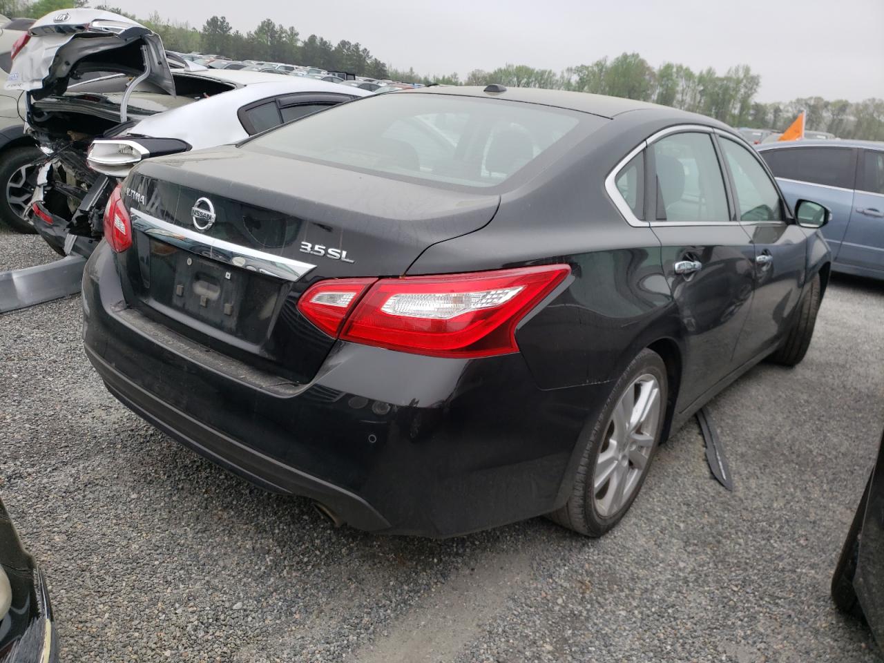 Photo 4 from auction – 2017 NISSAN ALTIMA 3.5 with VIN 1N4BL3AP2HC141455