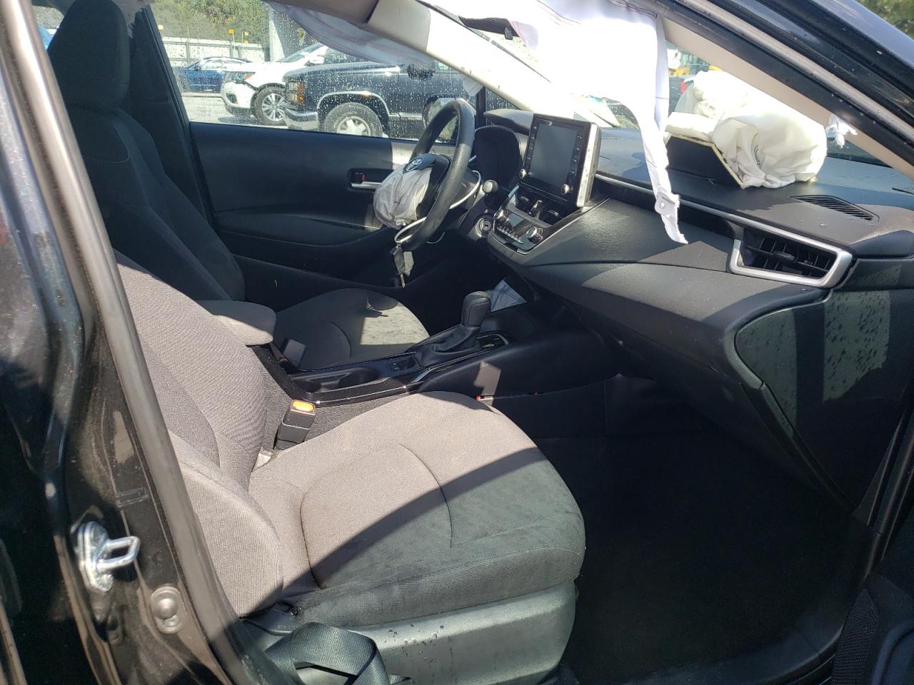 Photo 5 from auction – 2020 TOYOTA COROLLA LE with VIN 5YFEPRAE1LP097817