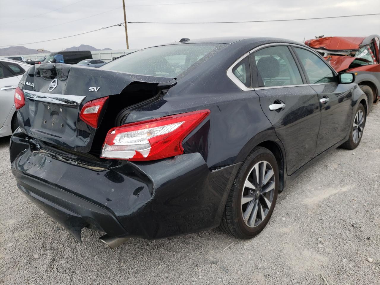 Photo 4 from auction – 2017 NISSAN ALTIMA 2.5 with VIN 1N4AL3AP1HC281976