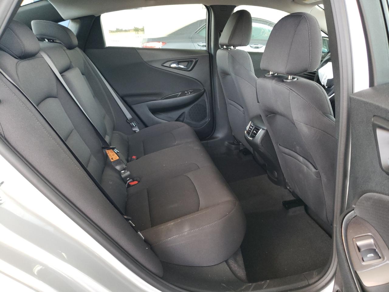 Photo 6 from auction – 2022 CHEVROLET MALIBU LT with VIN 1G1ZD5ST0NF120930