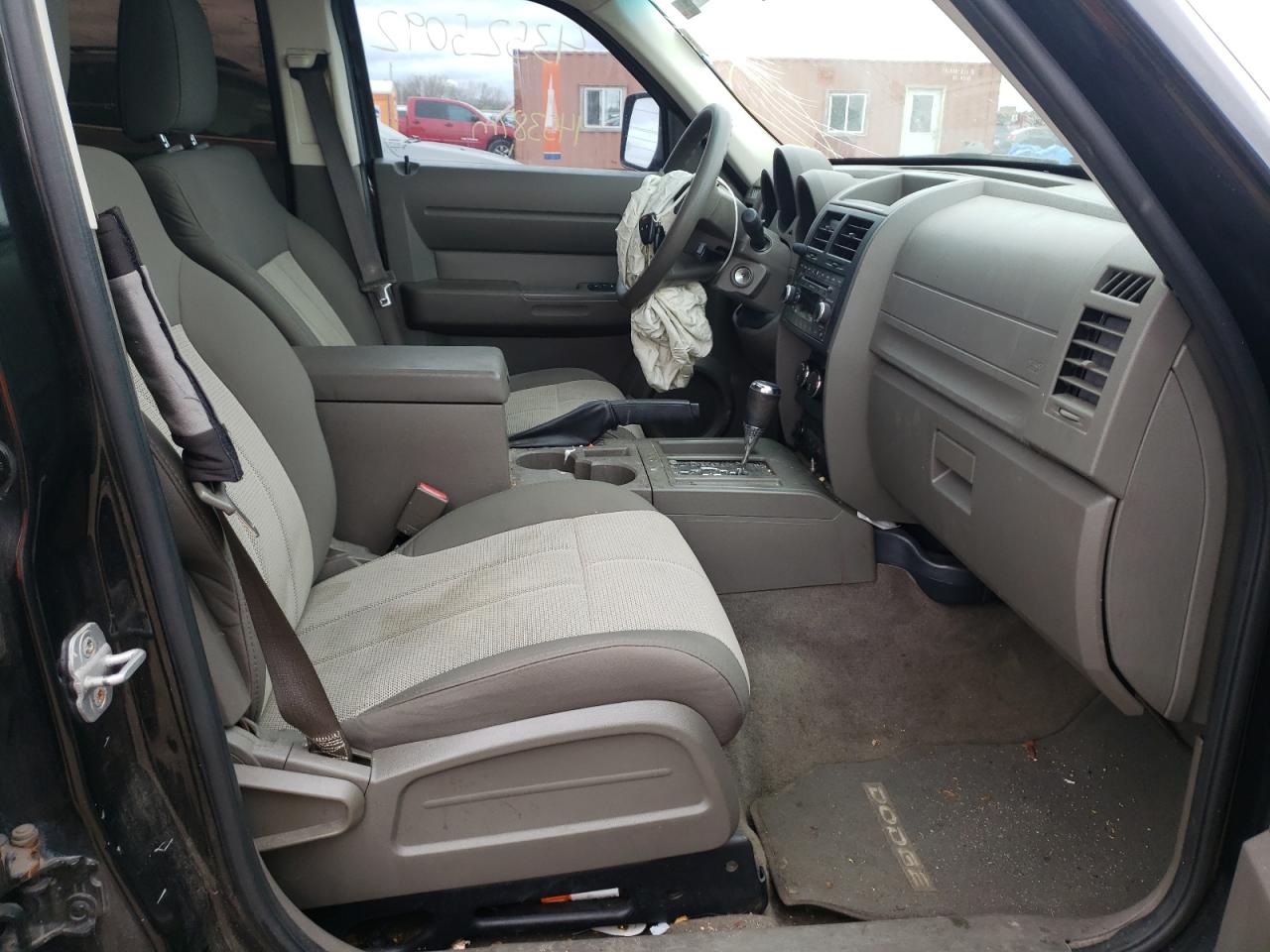 Photo 5 from auction – 2008 DODGE NITRO SXT with VIN 1D8GT28K78W227283