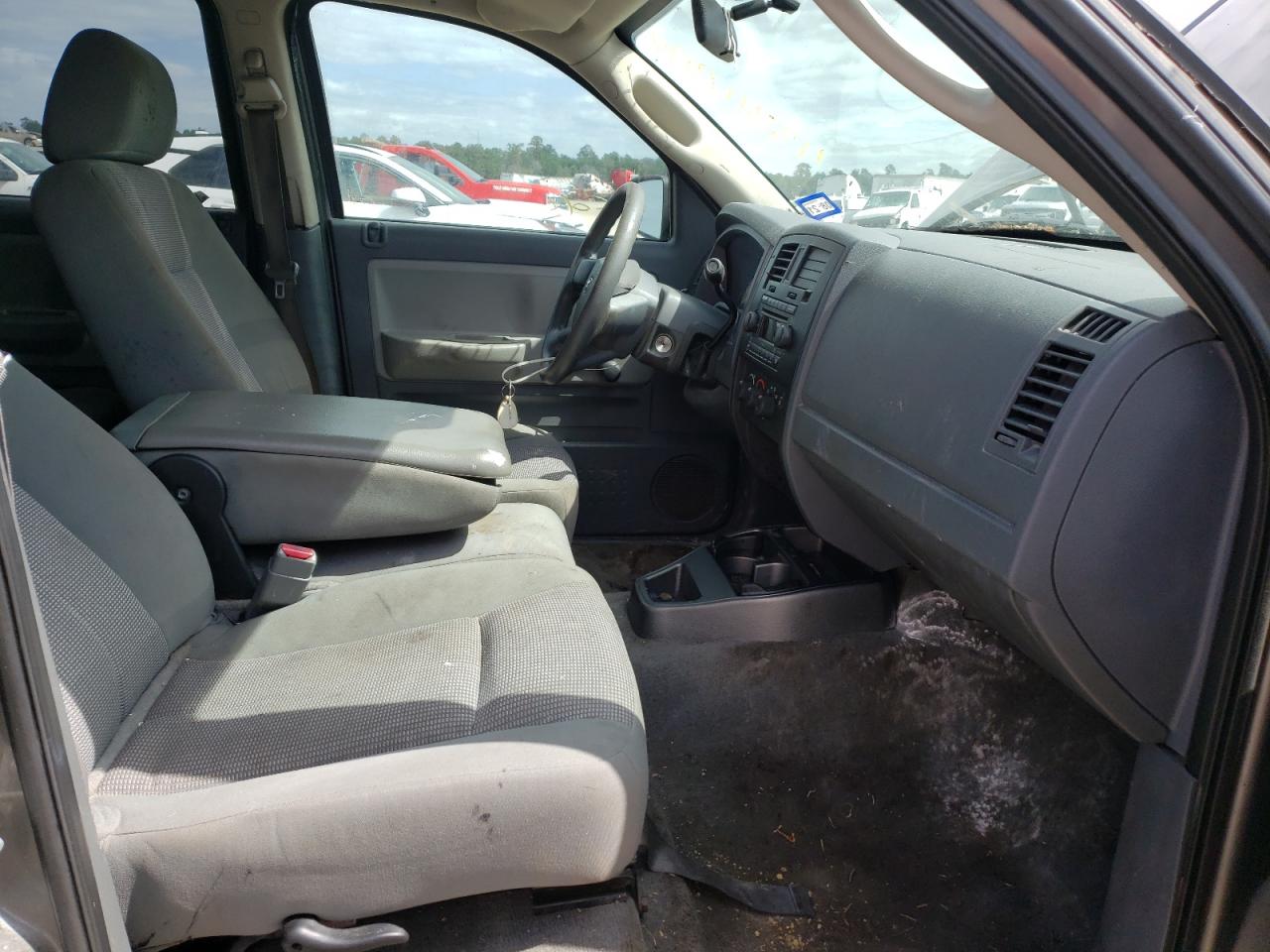 Photo 5 from auction – 2007 DODGE DAKOTA QUA with VIN 1D7HE28K17S160477