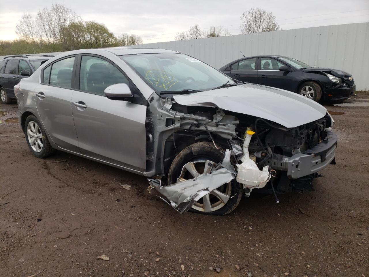 MAZDA 3 I 2010 with VIN JM1BL1SF6A1335086 - Photo from auction