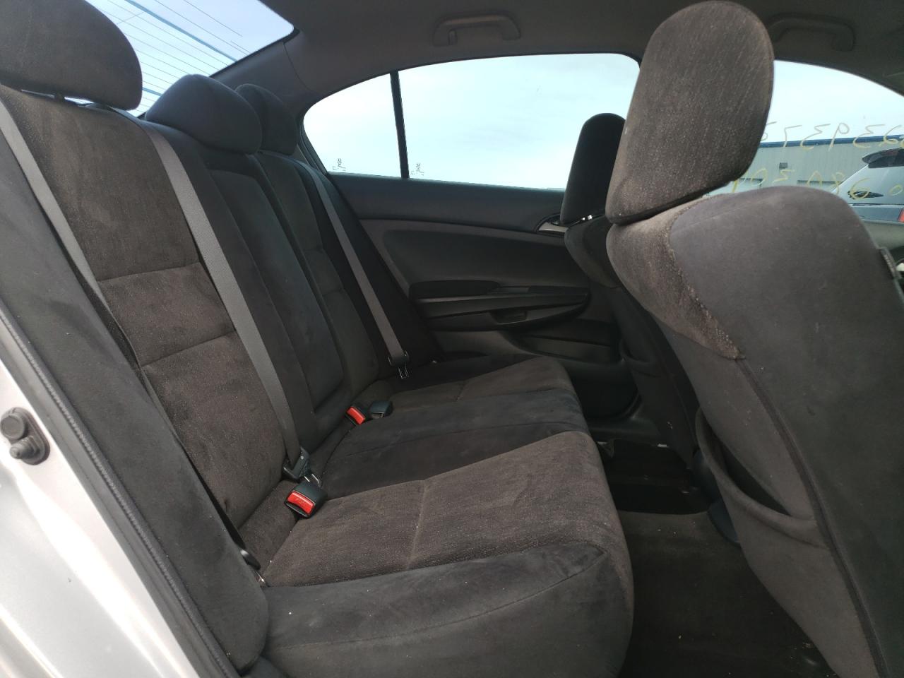 Photo 6 from auction – 2010 HONDA ACCORD LX with VIN 1HGCP2F36AA024600