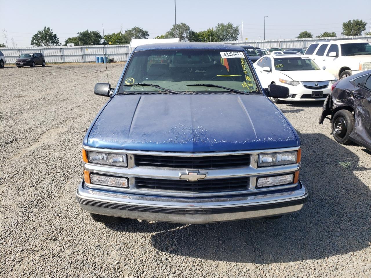 Photo 9 from auction – 1997 CHEVROLET GMT-400 C1 with VIN 2GCEC19R8V1222429