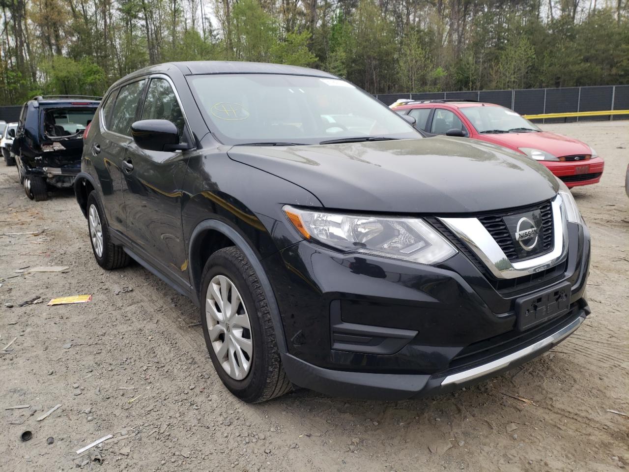 Photo 1 from auction – 2017 NISSAN ROGUE S with VIN KNMAT2MV6HP614924