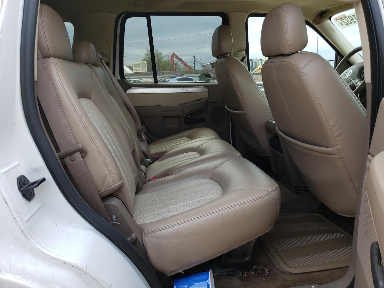 Photo 6 from auction – 2005 MERCURY MOUNTAINEE with VIN 4M2ZU86E65UJ07478