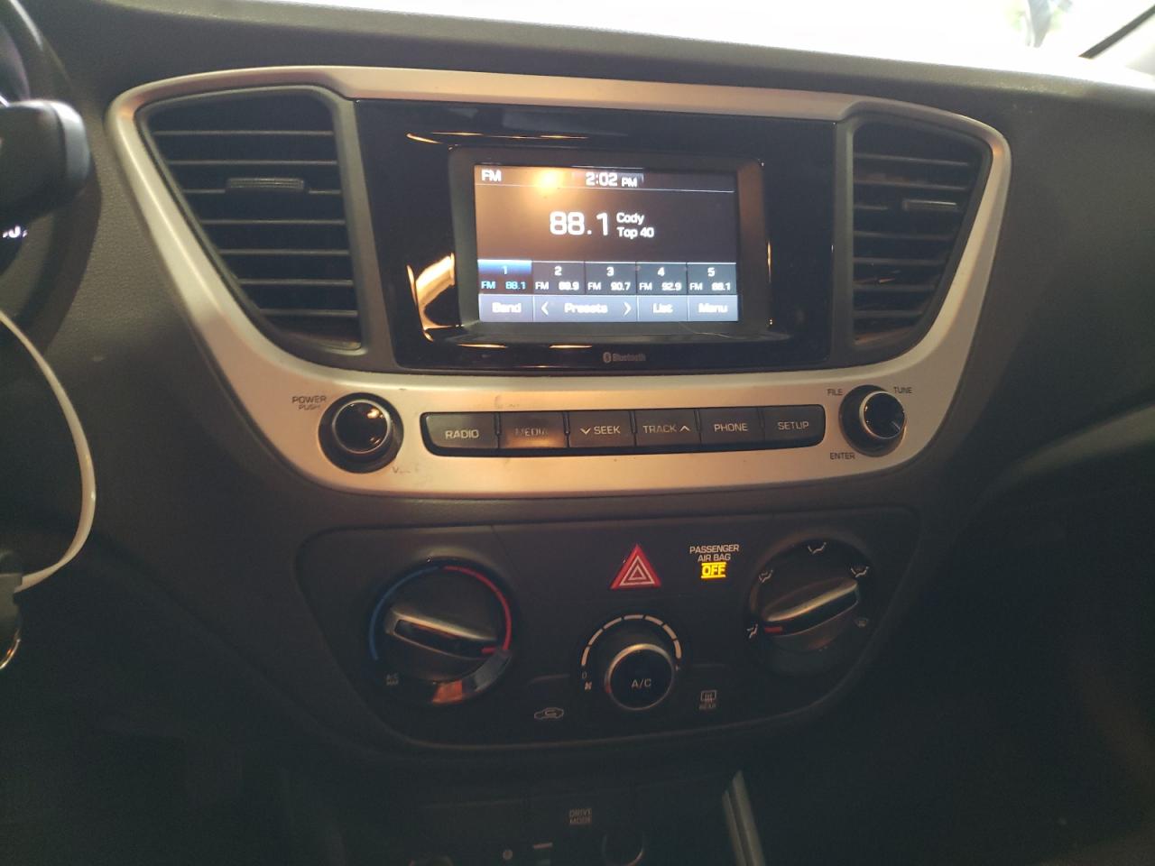 Photo 9 from auction – 2019 HYUNDAI ACCENT SE with VIN 3KPC24A37KE058074