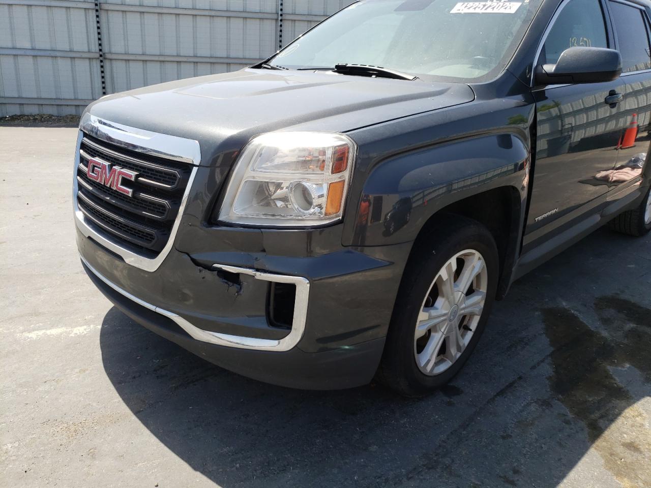 Photo 9 from auction – 2017 GMC TERRAIN SL with VIN 2GKALNEK3H6180472
