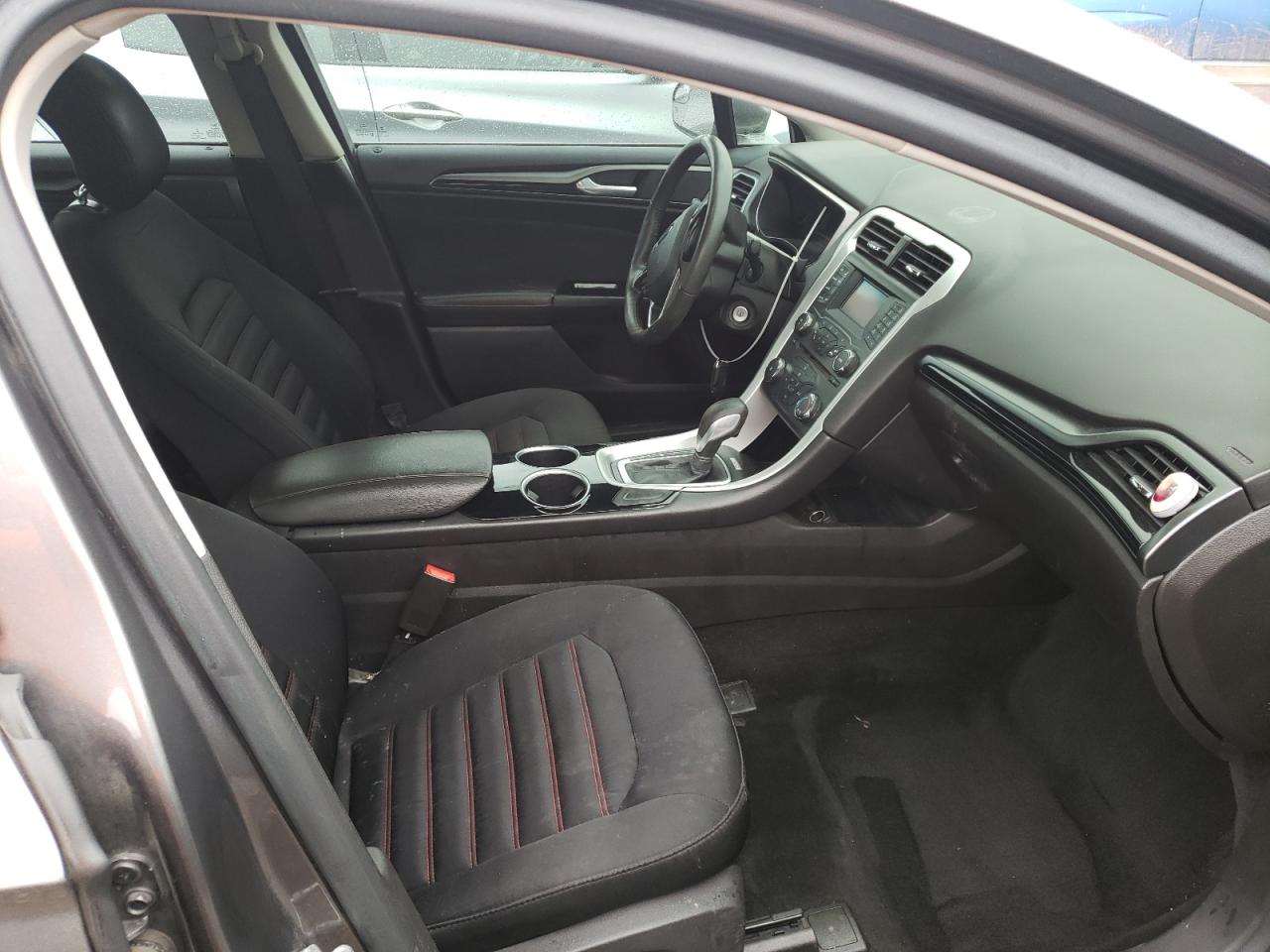 Photo 5 from auction – 2014 FORD FUSION SE with VIN 3FA6P0H78ER109357