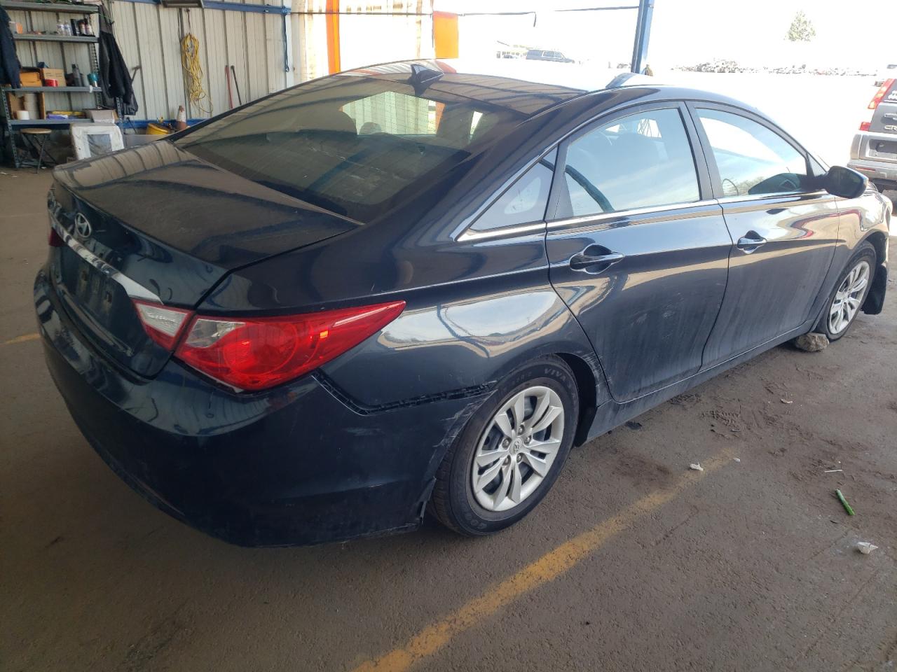 Photo 4 from auction – 2013 HYUNDAI SONATA GLS with VIN 5NPEB4AC1DH514075