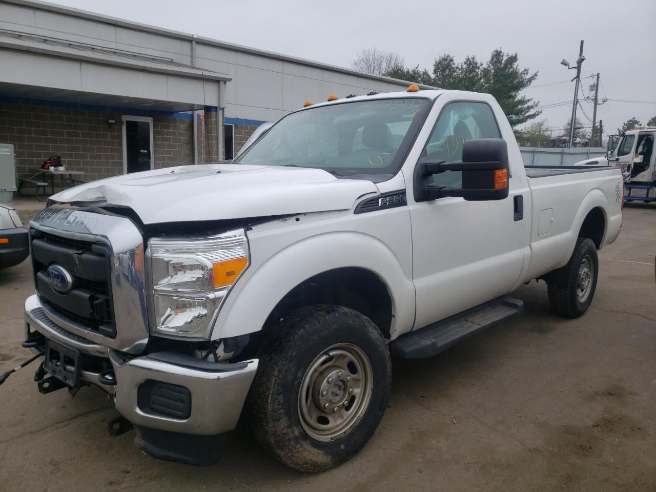 Photo 2 from auction – 2015 FORD F250 SUPER with VIN 1FTBF2B60FEB25662