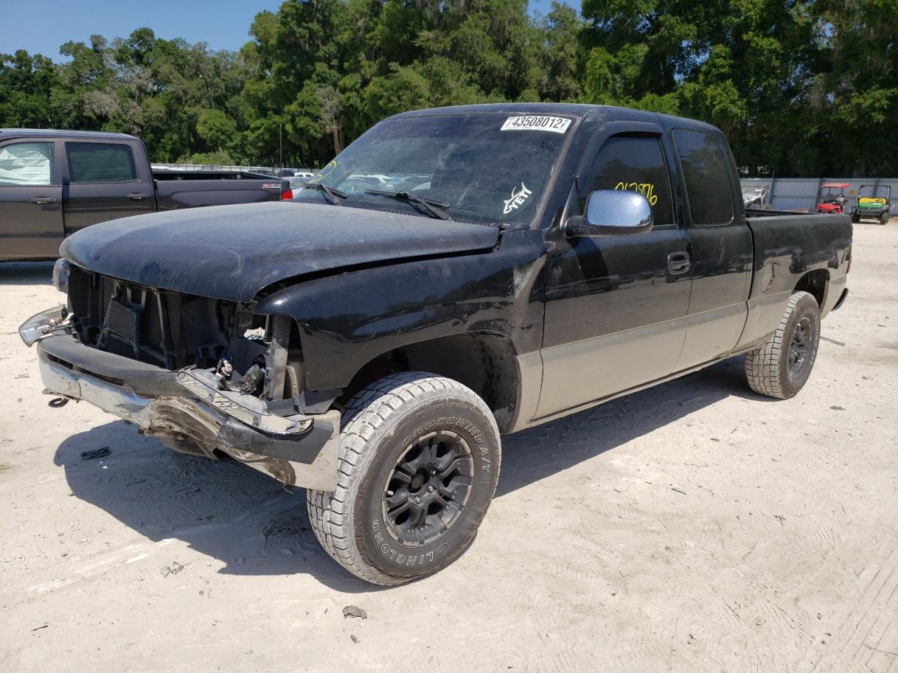 Photo 2 from auction – 2002 CHEVROLET SILVERADO with VIN 2GCEK19T421372208