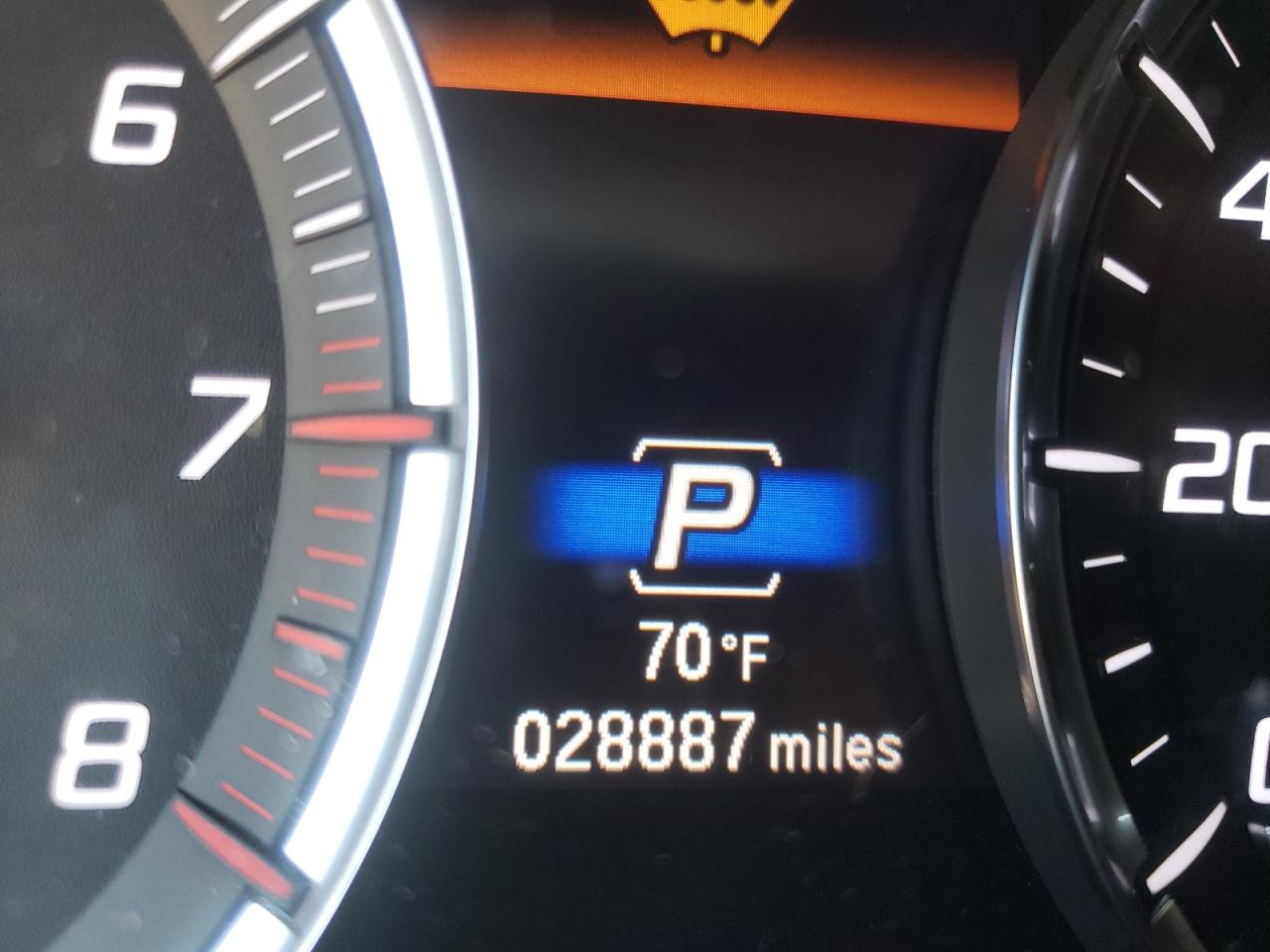 Photo 8 from auction – 2017 ACURA MDX with VIN 5FRYD4H32HB018959