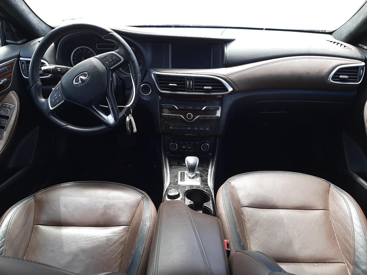 Photo 9 from auction – 2018 INFINITI QX30 BASE with VIN SJKCH5CR8JA047668